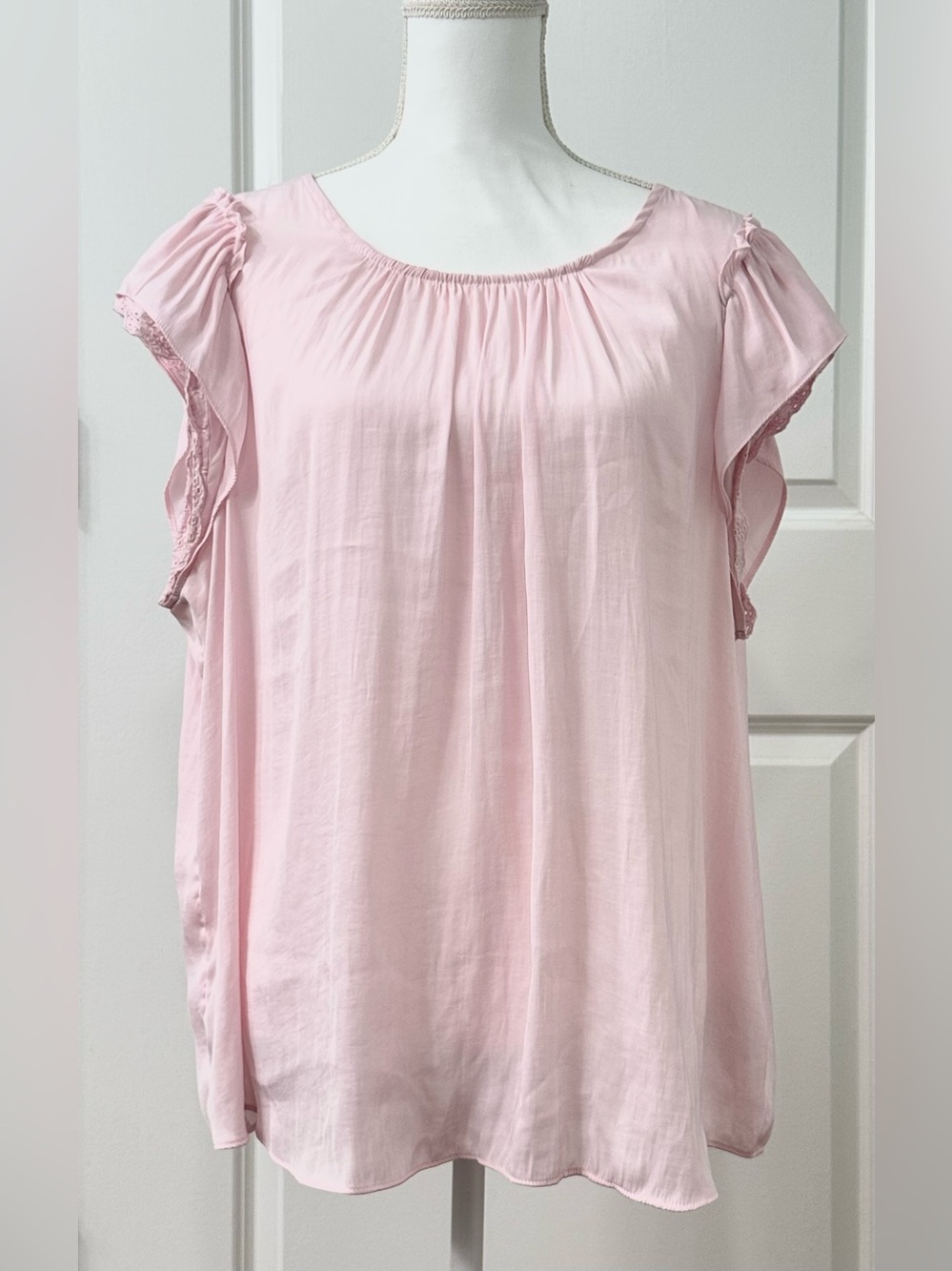 LC Lauren Conrad Pale Pink Flutter Sleeve Silky Tie Back Blouse XXL